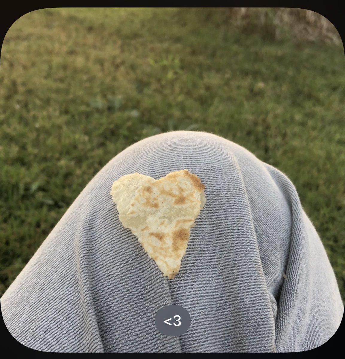 me + you 
شاهي حليب
مقلقل وتونه ولحسه
It's a date