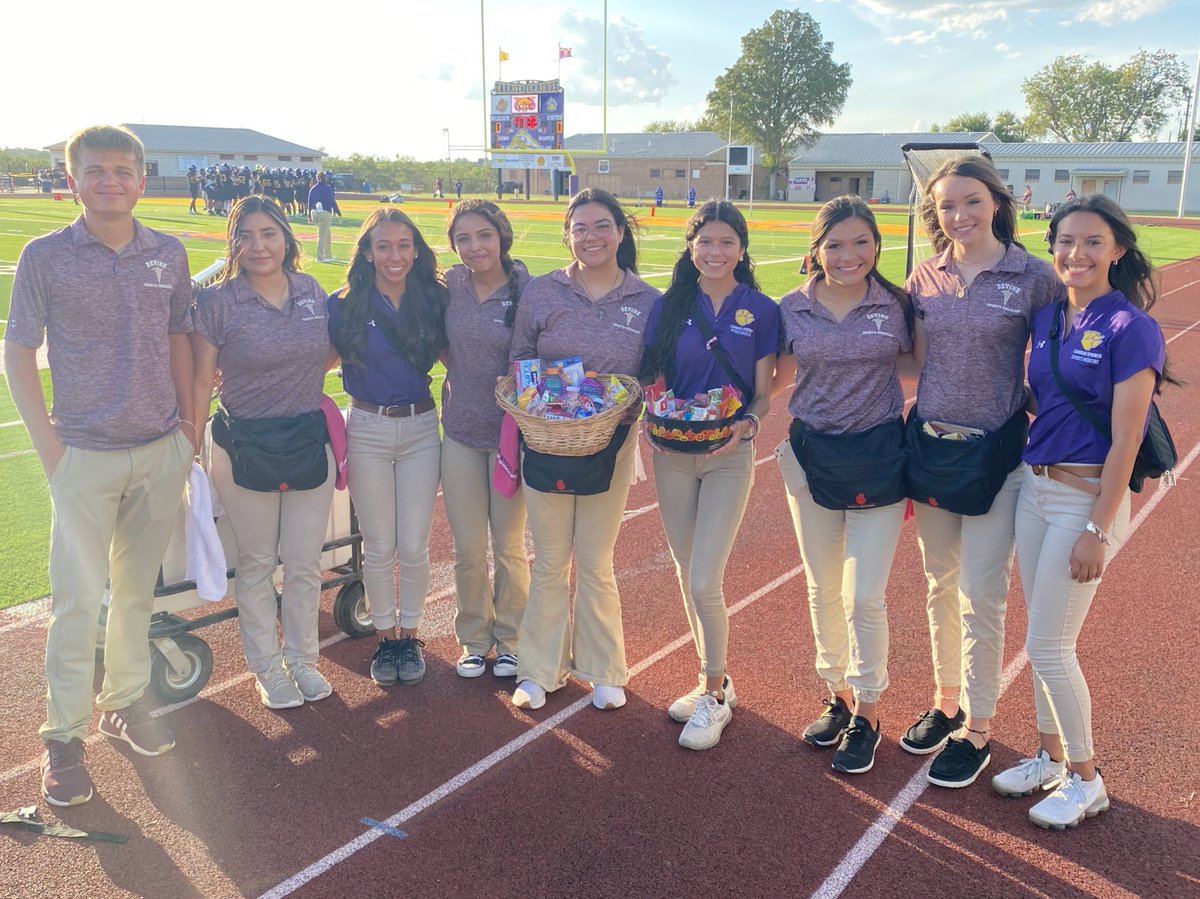 We would like to say a special thank you to the carrizo springs trainers for their hospitality. A good game that was played by both teams!! #dhsvscshs