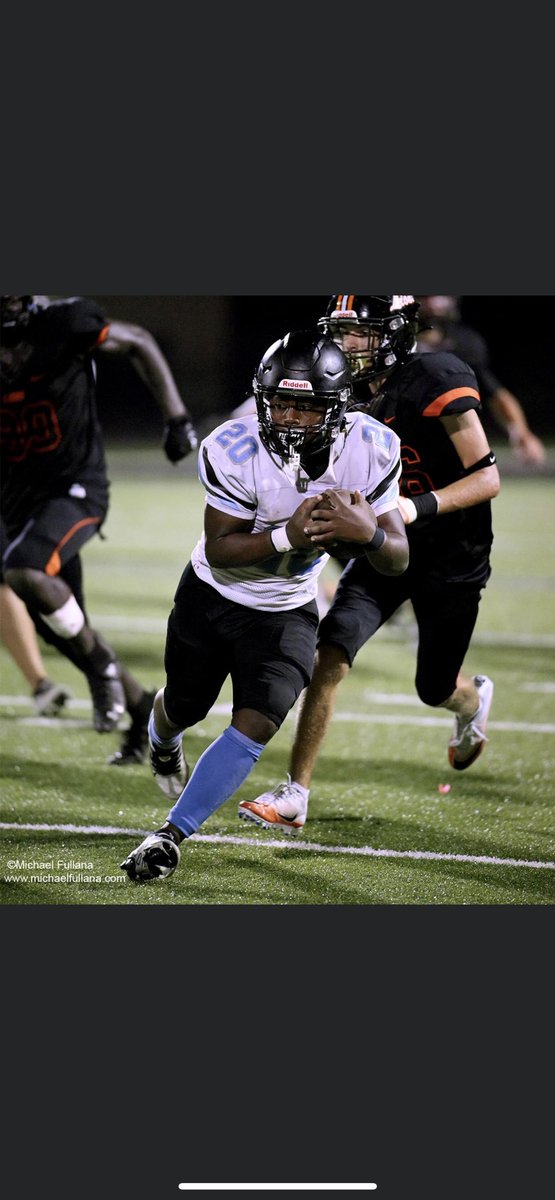 ElijahWatson34's tweet photo. Some pics of the game #football #hagertyfootball https://t.co/N3HAEbf0MN