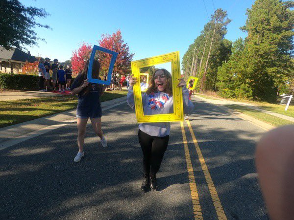 NAHS4AFHS's tweet photo. It was great seeing you all come out for the homecoming parade!!! #nahs #nahs4afhs #patriartist #hoco #homecomingparade #Homecoming https://t.co/c0mrMdhQPM
