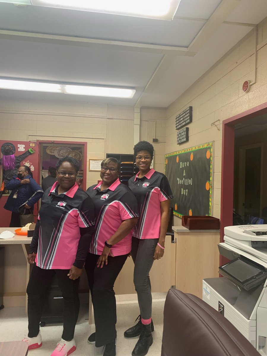 acscougars's tweet photo. ACS Staff Bowling Outing &amp; Pink Out Day!  #carnegiestrong https://t.co/GASRv3CST4