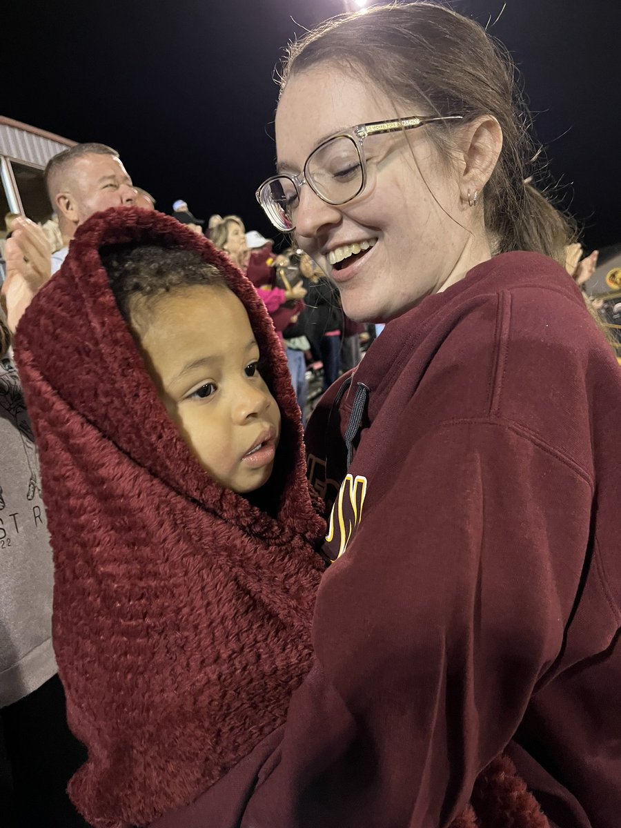 rissabri's tweet photo. ♥️💛♥️ https://t.co/vGQEx7NmEk