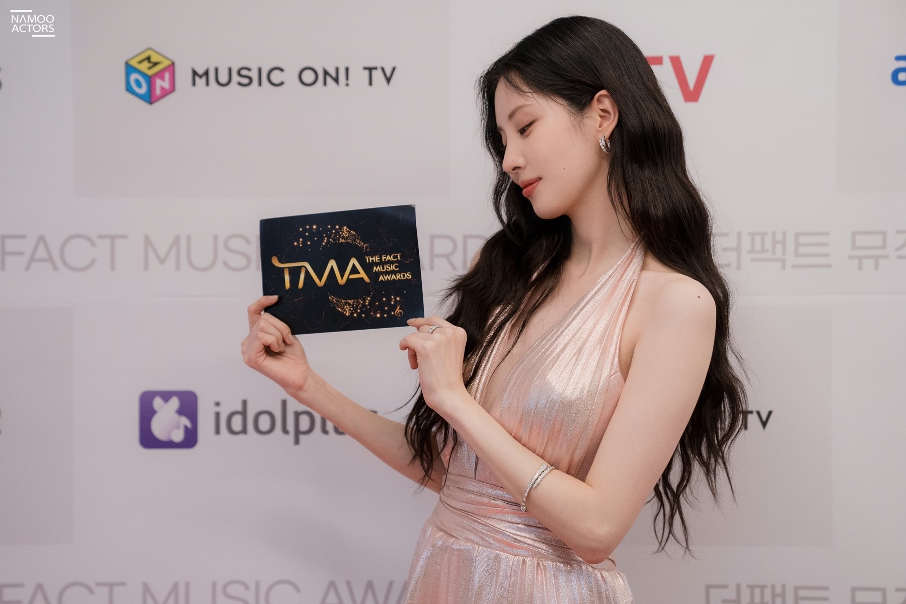 FfFHlzuVUAA7SSN?format=jpg&name=large