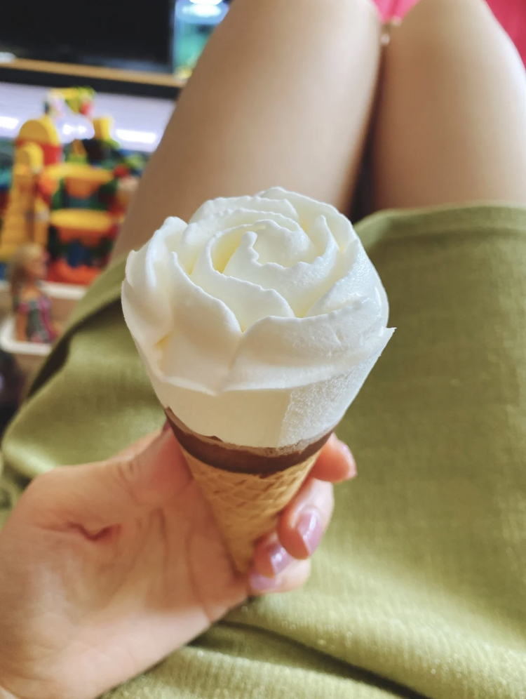 今儿有种在宇宙中心得到爱的感觉✌️