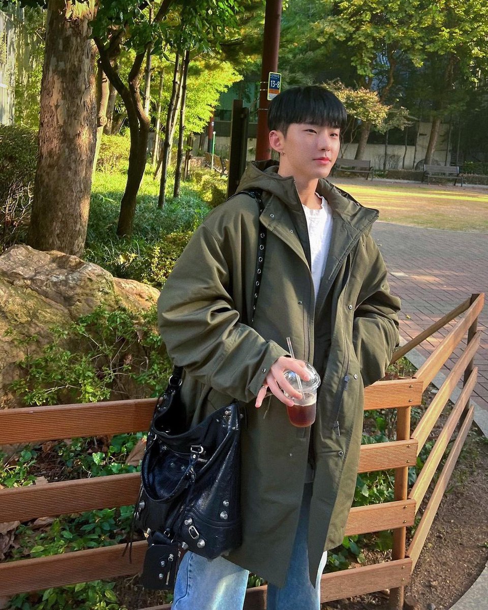 ho5hizzang's tweet photo. 죽어줄게 ....🥹🥹🫶🏻 https://t.co/12nm2ht2Fe