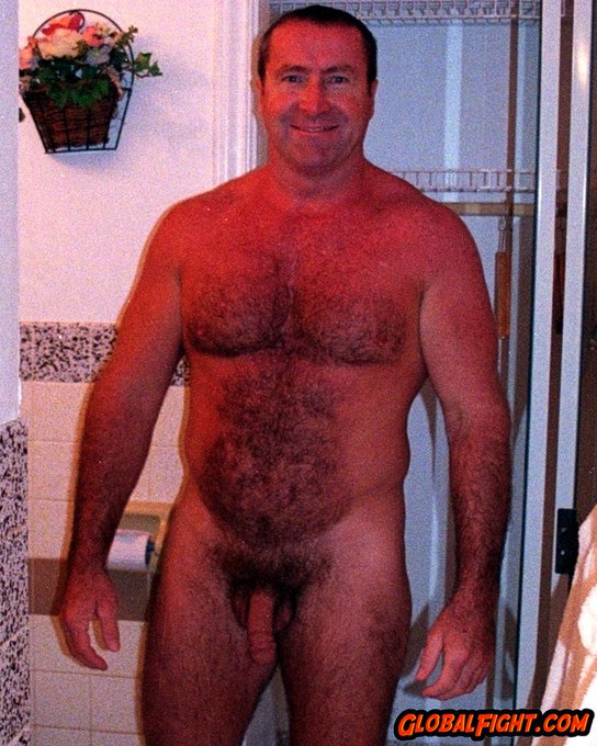 Musclebear Nude Dad VIEW HIS DAILY VIDEOS of himself at https://t.co/oAwhAC0B84  --  #nudist #hairybear