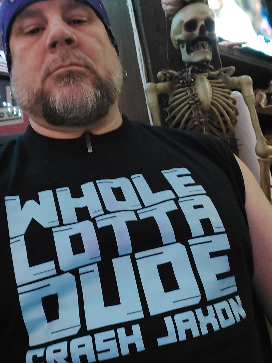 COwsley33's tweet photo. #Gatekeeper @DeadwoodIC
The homie Lester gots my back Come in for some great drinks and good times!
We have #pinball #pool #darts
#photobooth #Powerputt #Jukebox
#whiskysours
#HouseShots #BensJizz #PussyJuice
#NeverACover and for those of you into decadence...WE SELL SMOKES! https://t.co/9k3x4748W1