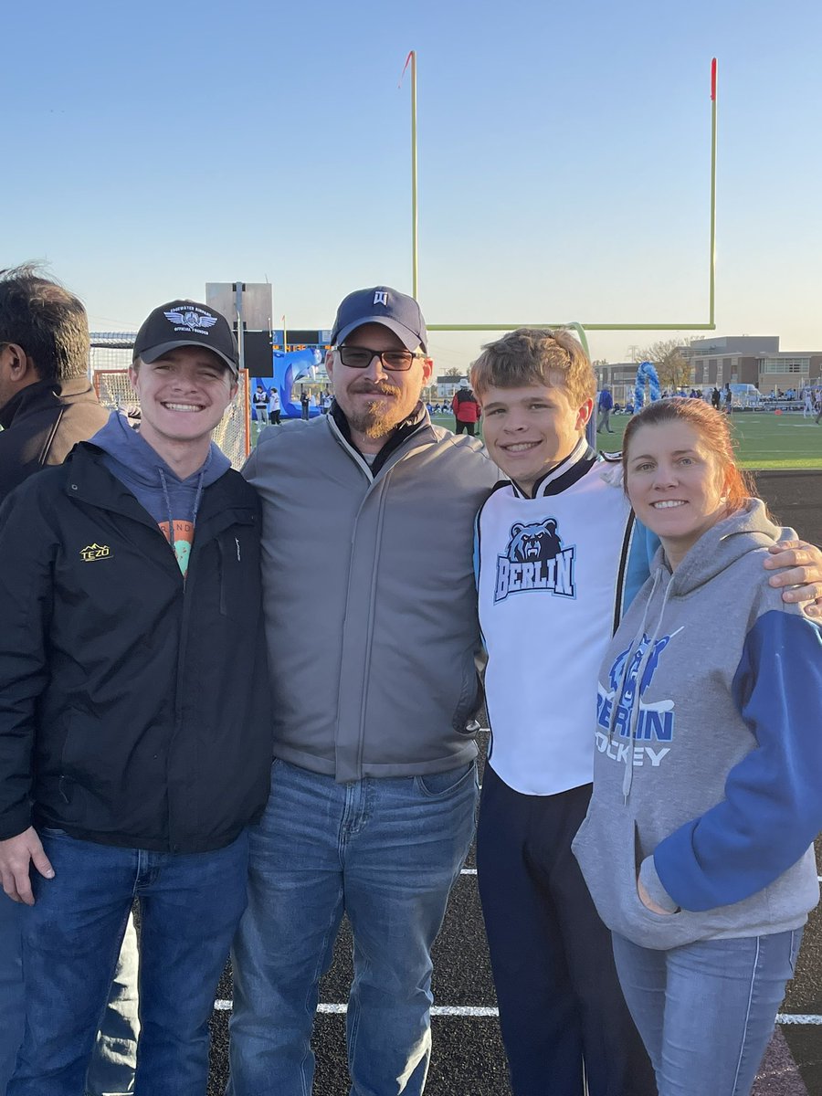 KKelly_OBHS's tweet photo. Awesome Senior Night tonight at 3140! Let’s Go Class of 2023!! https://t.co/LCzRAU4cV7