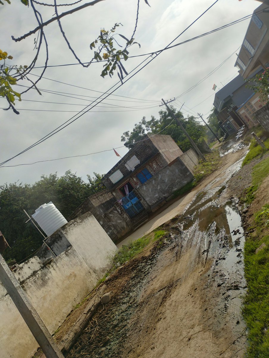 Gopich07's tweet photo. Ctd..r else plz suggest us,wr we go to resolve it.@MC_GWMC  #PRAVINYA P I.A.S m'm @DayakarRao2019 sir, #townplaningwarangal @KTRTRS sir @TelanganaCMO #gundusudharani m'm @Collector_HNK  @Collector_WGL @MoHUA_India @smartwarangal @DpoWarangal #NEEDACCOUNTABLELEADERS #SAVERIGHTS https://t.co/Vd4upUO6VD