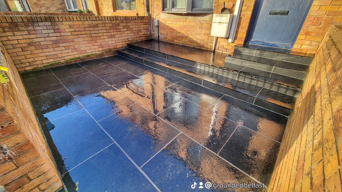 groundedbelfast's tweet photo. Transformation of this front garden for easier access and to contrast the coloured brick. Also compliments the grey of the windows. 

Black stunning limestone 900x600

Pointed using traditional sand and cement method with black dye. 

Many thanks to Coolestone for the flags https://t.co/ArNoeJdltt