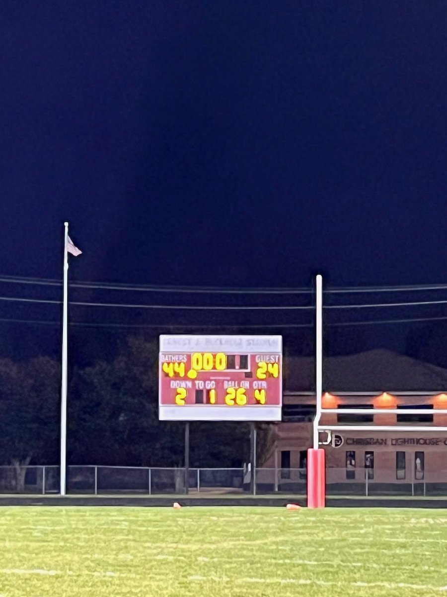 Blessed to have the best coaches and student athletes. This one for the city “THE CLEM” 🪓 #ChopLife #WAR