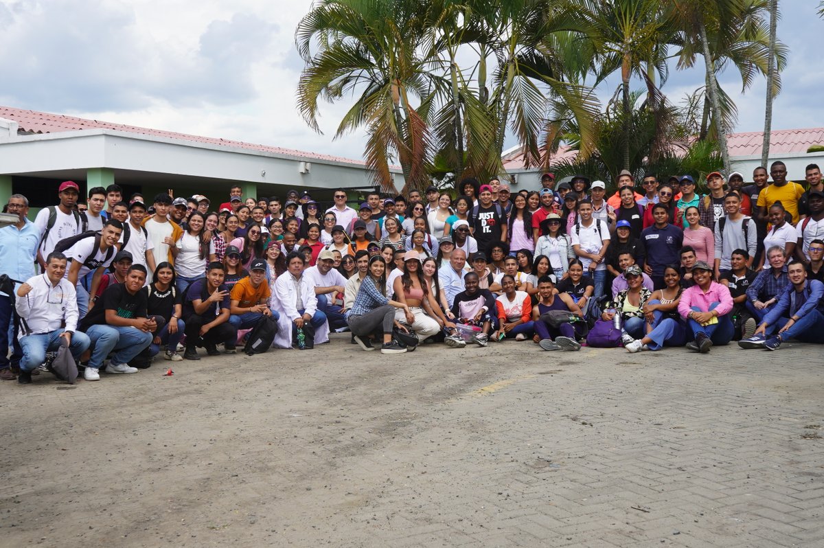 PalmiraUNAL's tweet photo. ✅Así finalizó la integración de estudiantes del programa de #IngenieríaAgrícola, una jornada de formación y cultura.
#SedePalmira #CEUNP #PalmiraUNAL
Pdta. Si llegó hasta aquí, gracias por seguir el 🧵
Hasta una próxima actividad... https://t.co/VzN9tIuYnK