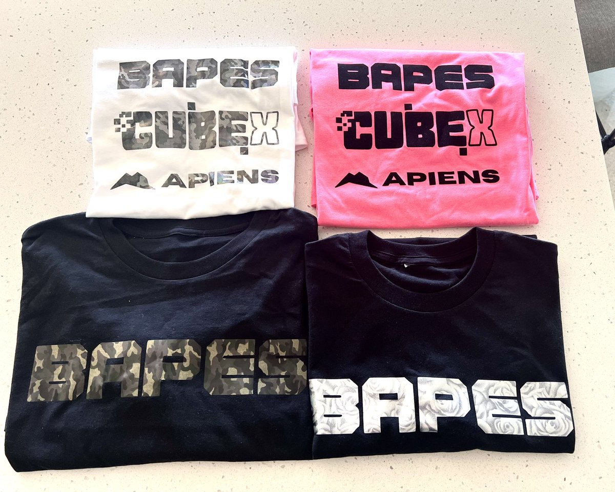 Annie_W22's tweet image. A BIG shoutout to @SMSweho for these beauties finally arriving😀 Absolutely LOVE them.. Thanks heaps 🔥😄😃😃
#CubeX 
#BAPESCLAN
#APIENS 🔥🔥🔥