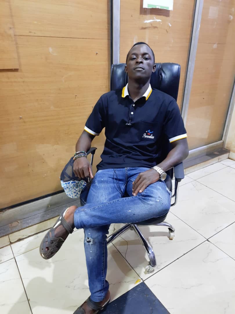 Am not only born again, am saved too by #CHRIST
  Humbleness is my portion
  Patient is me and the most important thing am #Loving
    #Jesuscares