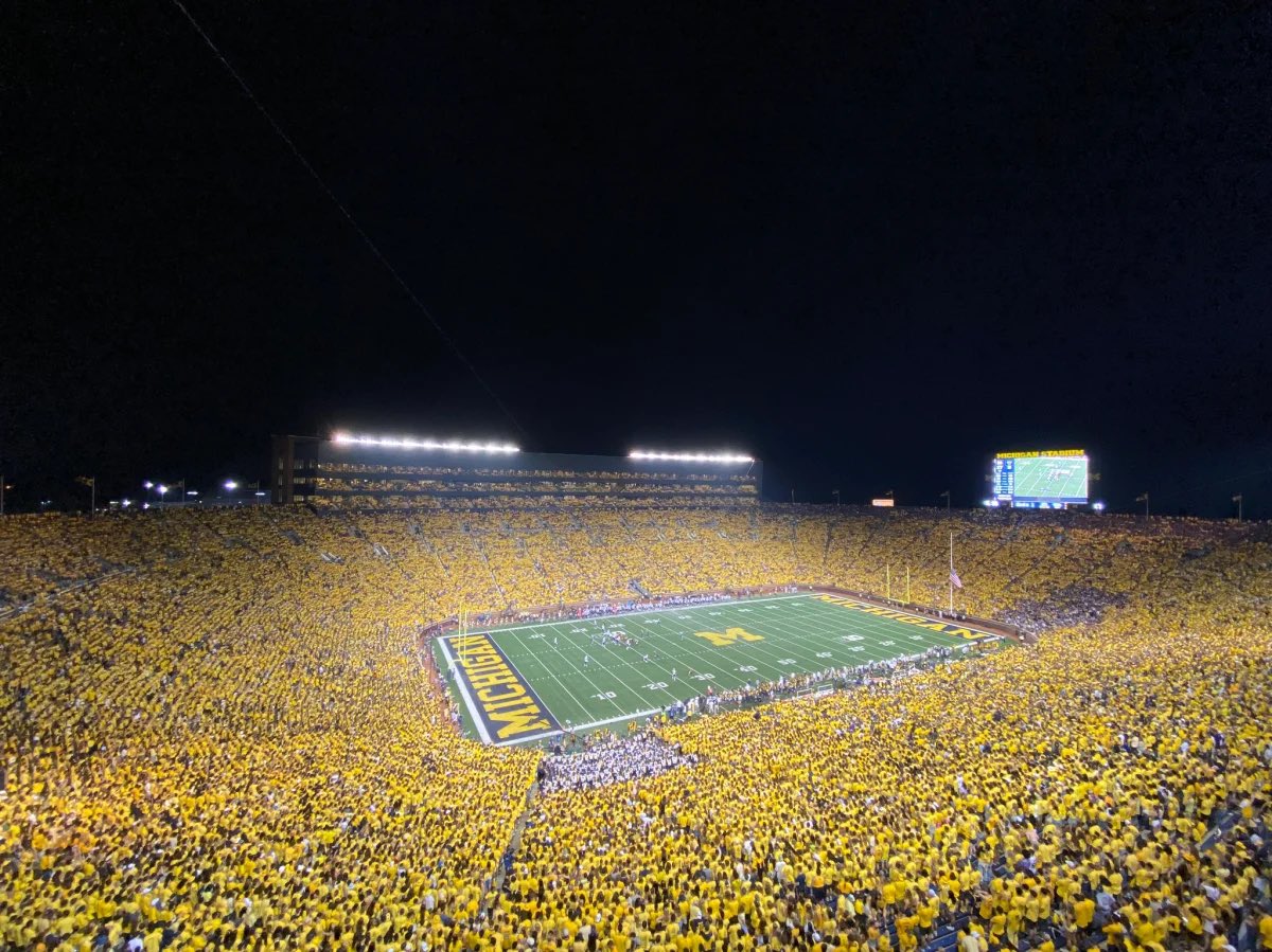 Barstool UofM tweet media