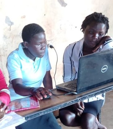 AssortedAfrica's tweet photo. Our Vocational Academy encourages availability and access to computer lessons at a free cost to rural young women and men. With update digital tools embedded in our curriculum, we are bridging the #technologicaldivide https://t.co/TKmBqBLBPH