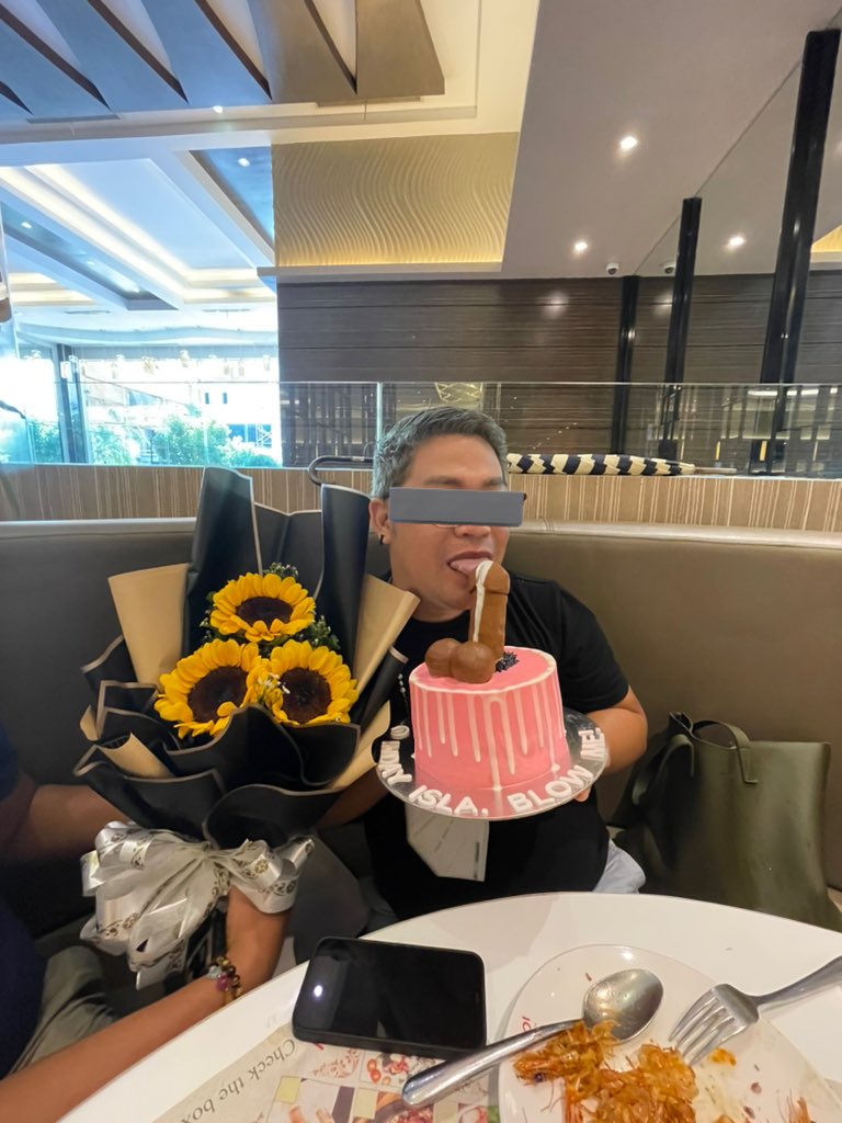 Niccoloco_330's tweet photo. Happy Birthday @bhibhigurl ππ¦
#altercebu #cebualter #alterpinoy #cebuEncounters https://t.co/mFK7UkQwlt