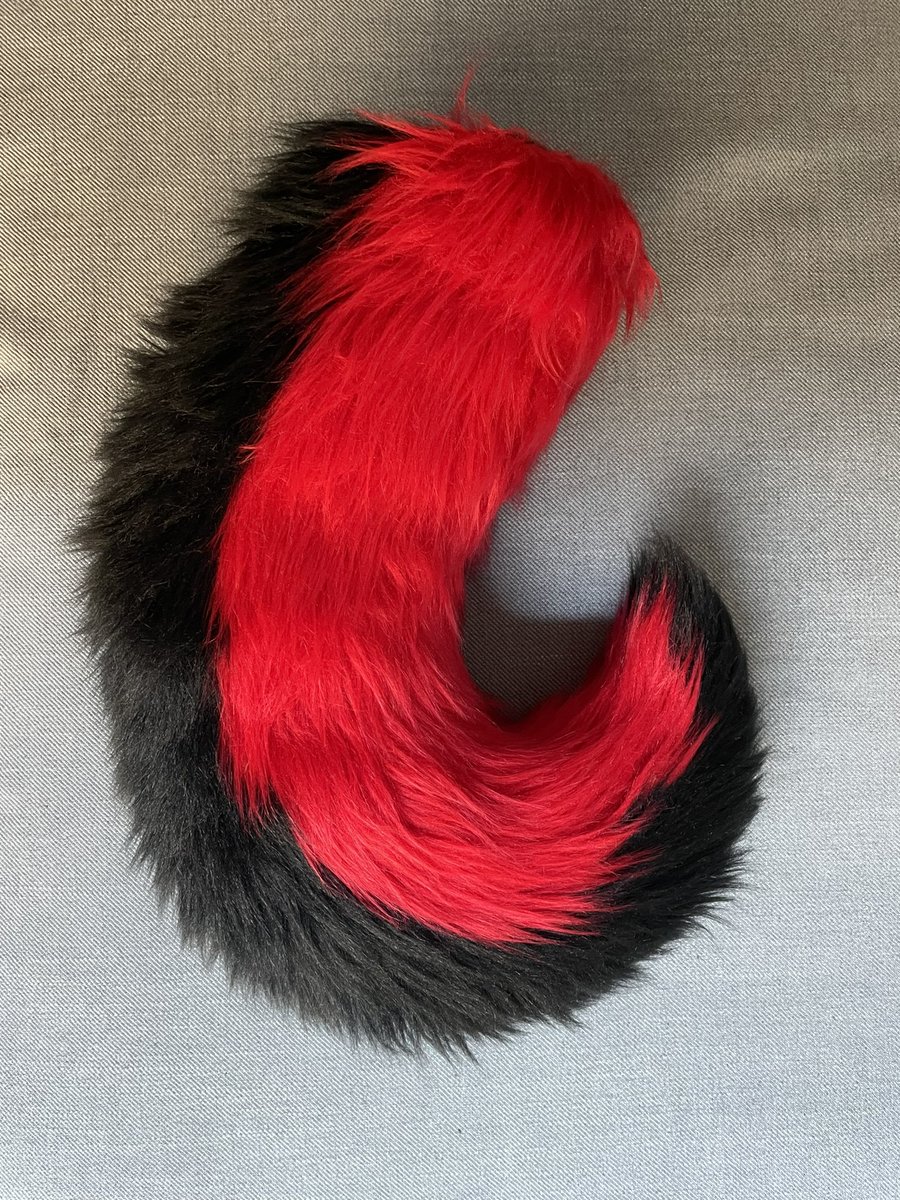 🔥🔥🔥FURPOC SET AND 1K GIVEAWAY ANNOUNCEMENT🔥🔥🔥

To celebrate my set for <a href="/FurpocalypseInc/">Furpocalypse</a> this year I am giving away a fursuit tail! 

To Enter:
- Follow Me
- Follow my Label <a href="/trashbeasts/">TRASHBEAST COLLECTIVE</a> 🥰
- Retweet this tweet
- Comment something below

Winner will be chosen on Oct. 21st