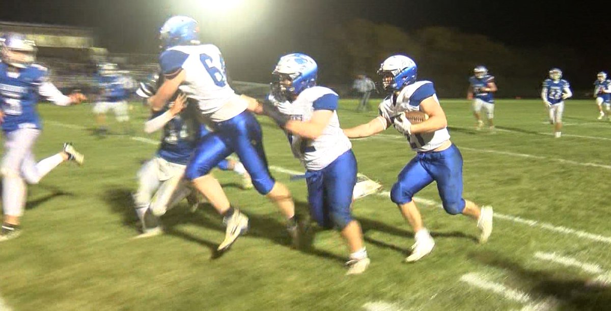 HUSKIES OUTPACE SEAHAWKS!

In a ranked matchup, <a href="/EpjFootball/">EPJ Football</a> advanced to 8-0 in the Huskies' 28-14 win over Bridgewater-Emery/Ethan!

WATCH HERE 🏈⬇️
siouxlandproud.com/sports/5-oabci…