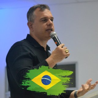 ApGutemberg's tweet photo. #NewProfilePic https://t.co/UcjaX3nmGj