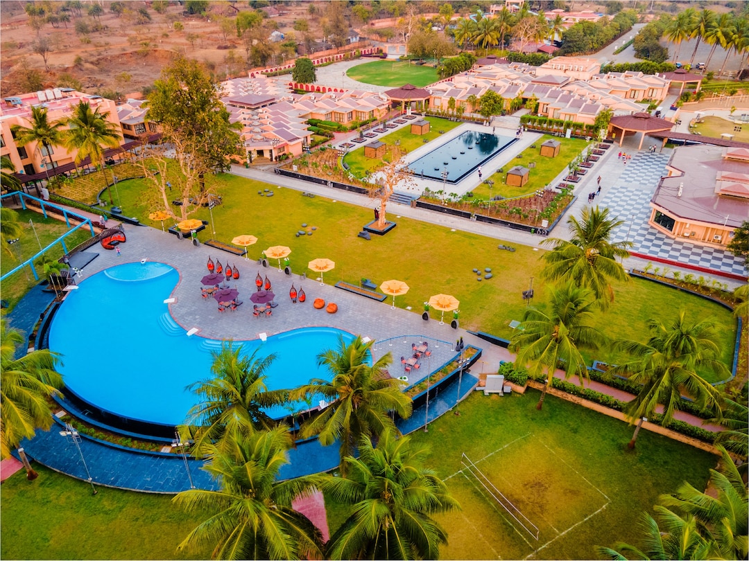 MultiTask_Gujju's tweet photo. @Treat_Resort Here is my Gang i want to go on a Diwali Vacation
@Chimanlal_Rana @BhavnaRana007 @NileshJariwal18 

#ManaoDiwaliApniKeSaath

@Treat_Resort 

I wish I could be lucky to enjoy every moment with my gang in world's best vacation destination https://t.co/XOF6ZFLFUS