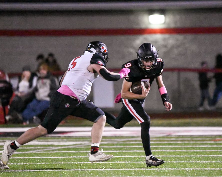 AlderAthletics's tweet photo. Football @Alder_Football battled tonight to pull out a fight in OT over Tecumseh 21-14 at home on Senior Night. Great win moving to 6-3 on the year and a great way to send out the Seniors at home. Next week, at Shawnee in the final regular season CBC matchup. @AlderHS https://t.co/dTKES13kak
