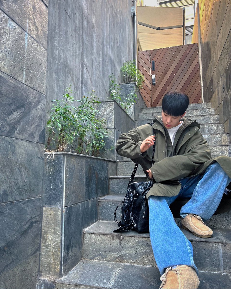 naokohae's tweet photo. It's my baby and I's 10th month today 🥰 i love him so so much. https://t.co/7M6RD2FMoO