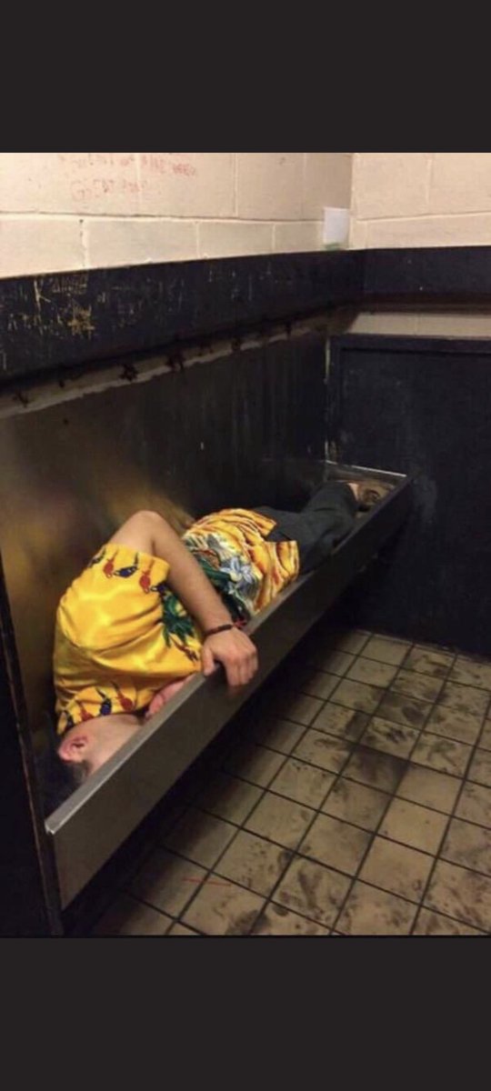 Such_a_CATCH_'s tweet image. Lebron and Kyrie next season sounds blah