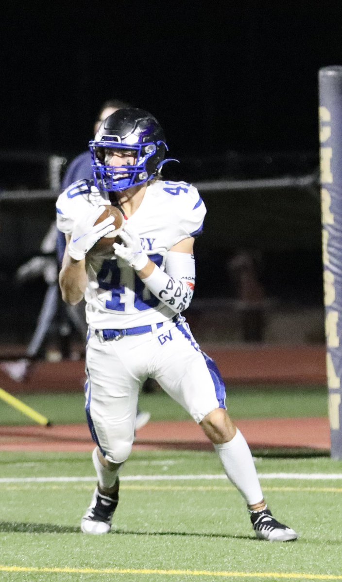 saltyphotos's tweet photo. Running @GVHSActivities @GVEagleFootball @GVHSYearbook @GVHSEagleMedia https://t.co/Ti9YjBdceQ
