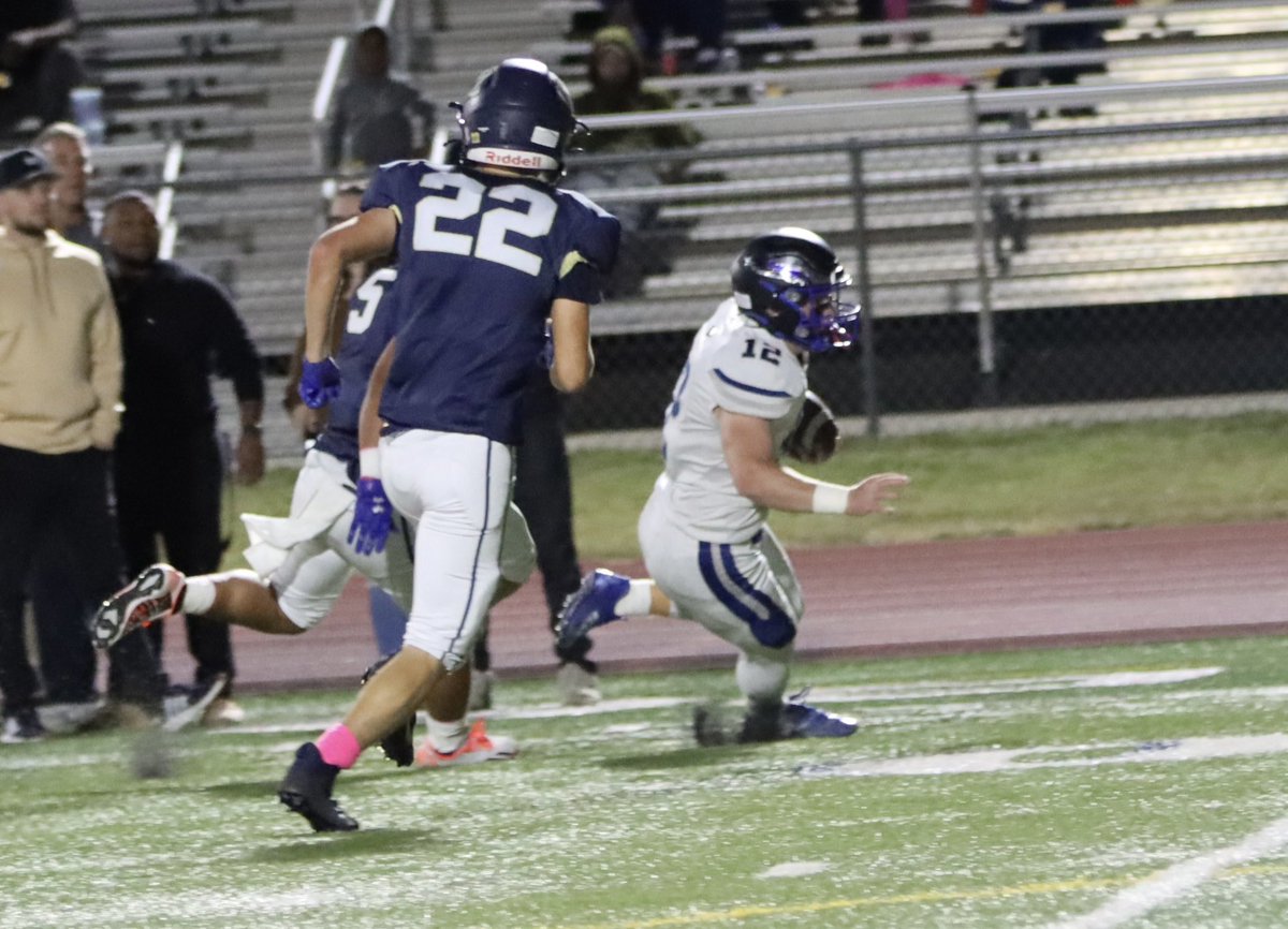 saltyphotos's tweet photo. Running @GVHSActivities @GVEagleFootball @GVHSYearbook @GVHSEagleMedia https://t.co/Ti9YjBdceQ