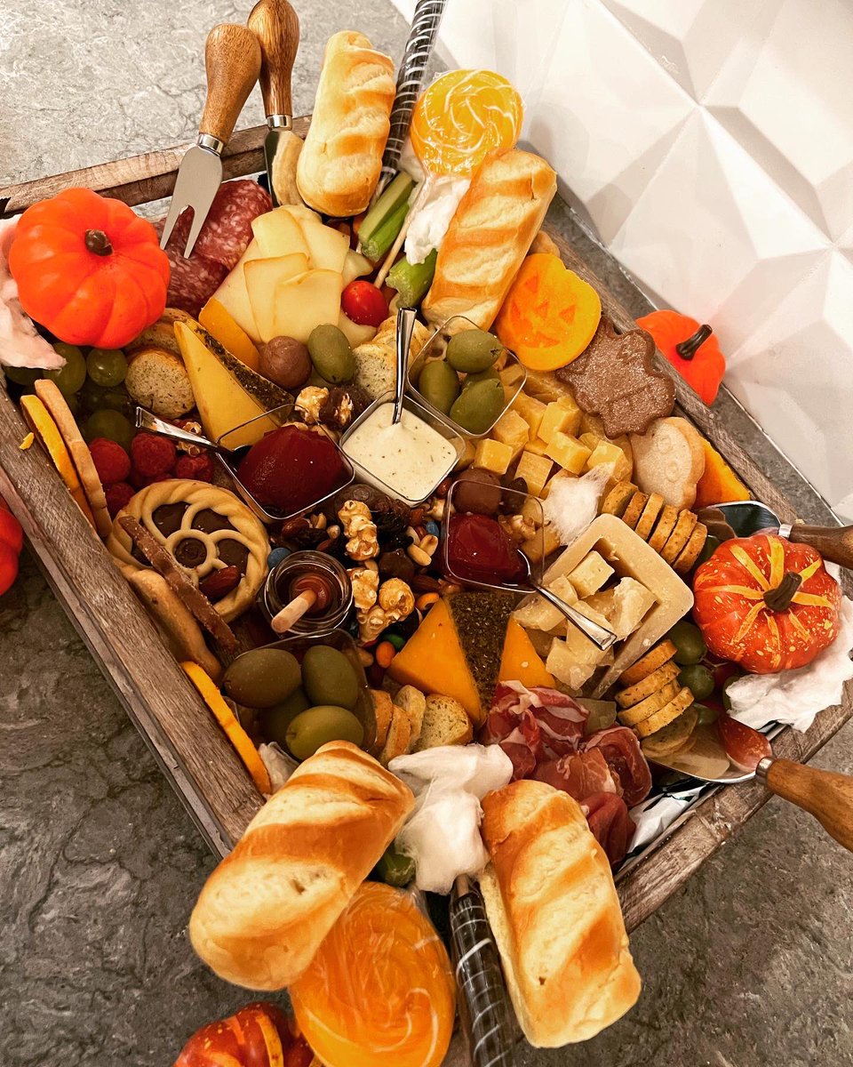 Try our seasonal charcuterie boards at you next event! #charcuterieboard #meatandcheese #cheeseboard #charcuterieboardsofinstagram #localfruits #orlando #jamsandjellies #cookies #mobilebartendingservice #corporateevents #weddings #weddingseason #halloweenpartyideas