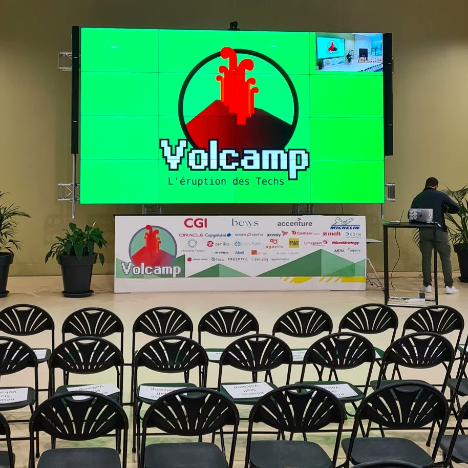 Datalyo's tweet photo. Fin de 2 belles journées Clermontoises au #volcamp2022 à échanger autour de la tech 😁
Nous retiendrons la valeur des échanges, les confs de qualité et la bonne organisation par une équipe... Volcanique 😉
Merci @VolcampIO https://t.co/IOg5Nsl0Hw