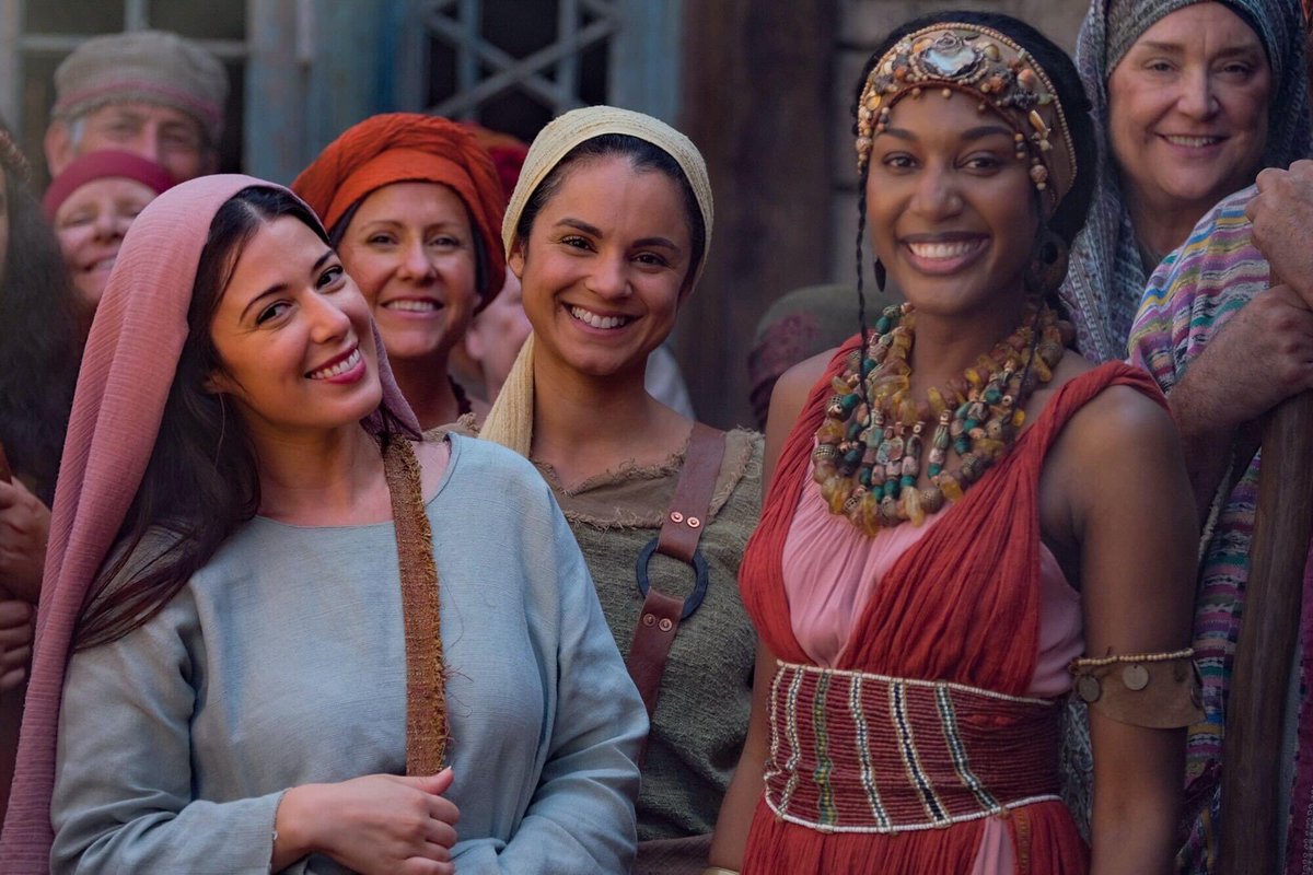 greatmicha_el's tweet image. Absolutely nobody:

Sisters after meetings 👇🏼

#WTV #Brethren #SecurityUnit #Saturday