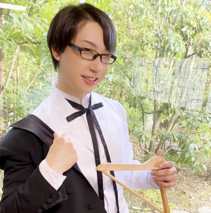 sw_iori's tweet photo. 隈川に着替えを盗み撮りされていました!
確保!  かくほー‼︎ https://t.co/BHW8cY1Cck