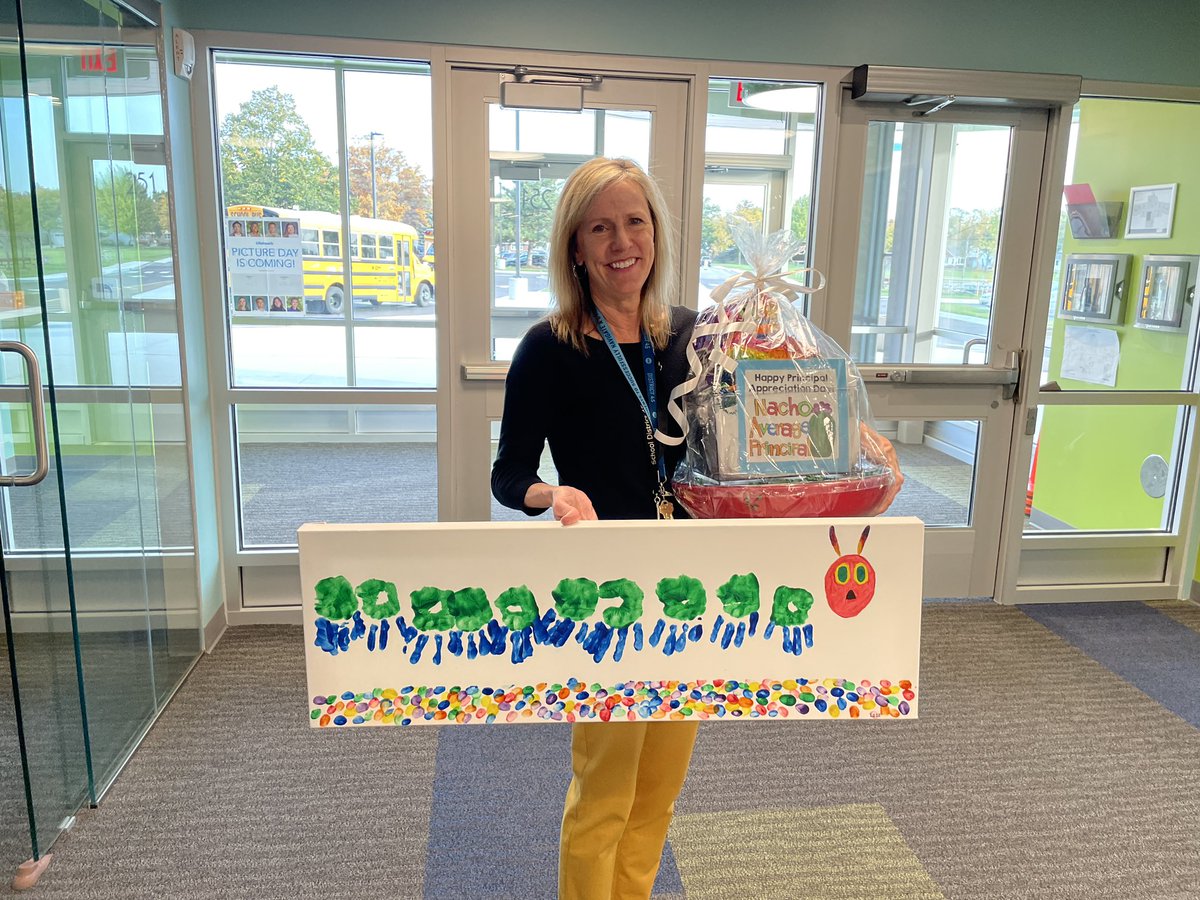 prekaoc's tweet photo. We are soooo lucky to have an amazing principal like @knettletond45. She supports us &amp; is always around for our students. Our program couldn’t run like it does without her. Thank you for all you do for us, Kelly!@D45EChildhood #D45EChildhood 
#D45Schools https://t.co/K5LybDYbNX