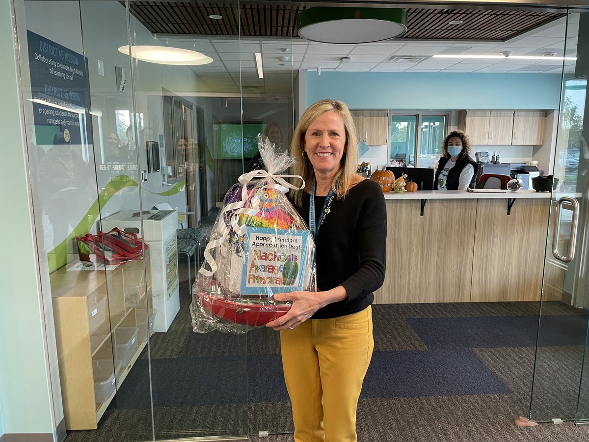 prekaoc's tweet photo. We are soooo lucky to have an amazing principal like @knettletond45. She supports us &amp; is always around for our students. Our program couldn’t run like it does without her. Thank you for all you do for us, Kelly!@D45EChildhood #D45EChildhood 
#D45Schools https://t.co/K5LybDYbNX
