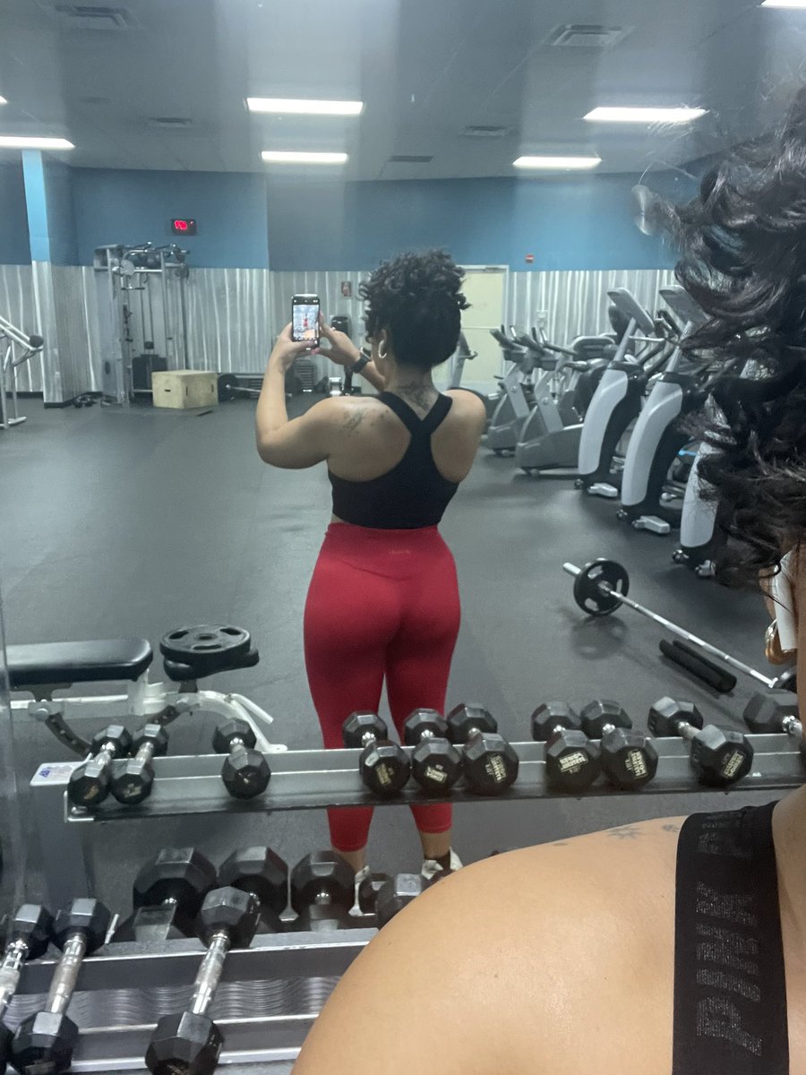 cEcii__1's tweet photo. Strong #175lbs solid https://t.co/tiUoCc99BM