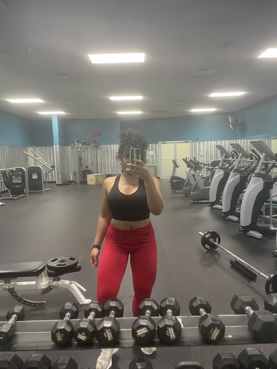 cEcii__1's tweet photo. Strong #175lbs solid https://t.co/tiUoCc99BM