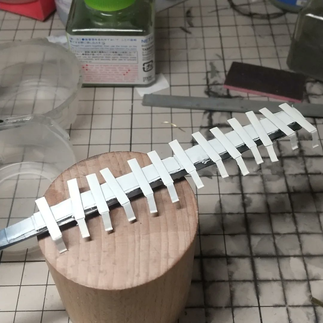t_s_3838's tweet photo. アイリス板塗りました。次は内側の隙間を埋める板の加工ですが、ちょっと面倒かな😫
#ipms #ipmsjapan #ハセガワ #hasegawa #航空自衛隊 #jasdf https://t.co/otFR9jQuDy