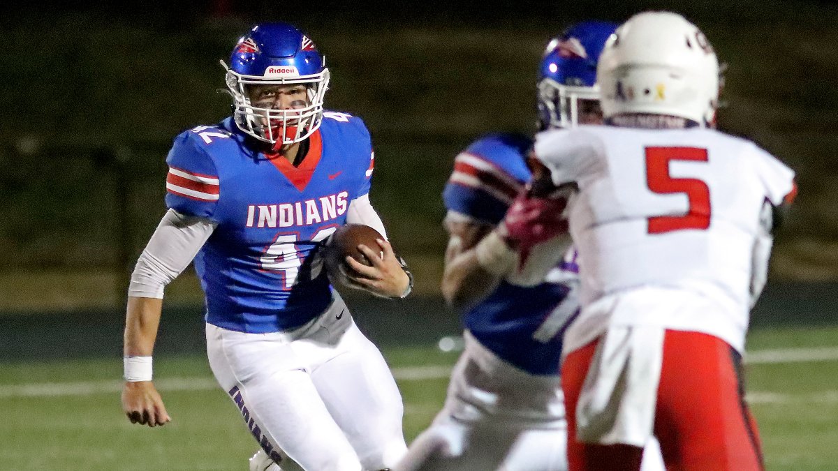RichmondRsports's tweet photo. HIGH SCHOOL FOOTBALL
Final from Richmond ...
Madison Central 27, Clark County 14
Brady Hensley - 3 touchdowns (two rushing, one receiving)
Jayden West - TD catch
Indians (7-1) move to 2-0 in district
Central is set to return to action Friday at Bryan Station (2-0)
@MCentral_FB https://t.co/y5nmZUOTA2