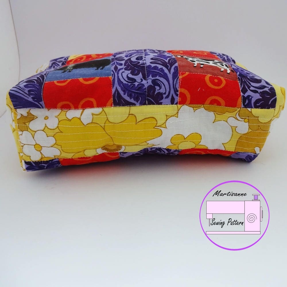 martisanne's tweet photo. Project bag PDF sewing pattern, large make up bag tutorial, mini purse pattern, quilt pattern, bag making tutorial, zip top bag sewing pdf https://t.co/776xiAMPv9 #EtsyTeamUnity #TMTinsta #BagSewingPattern https://t.co/2nXXPvLqo6