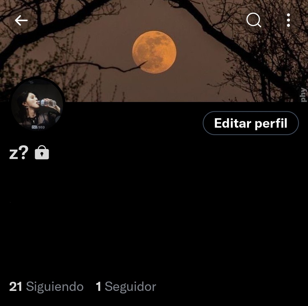 imevolniz's tweet photo. A ver qn adivina qn es mi único follow acá https://t.co/4qtS0sD4nA