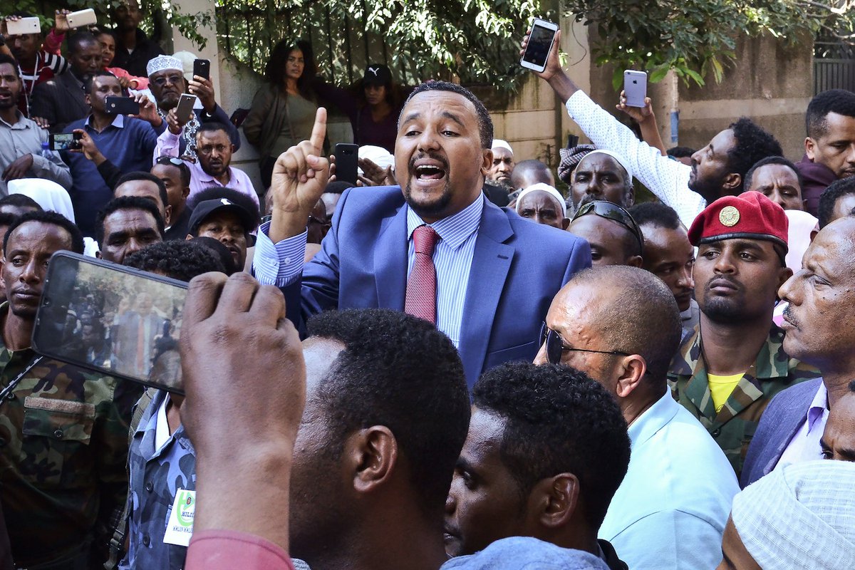 Hawd24news's tweet photo. #Ola supports in #Addiss Ababa must stop harassing &amp; insulting Somali women &amp; youth in #Bole Michael neighborhood.We have been getting report last a few weeks Somalis been constantly attacked by #Oromos that speak Somali &amp; using Oromo power telling to Somalis you are in My town https://t.co/cU9pXZDDBb