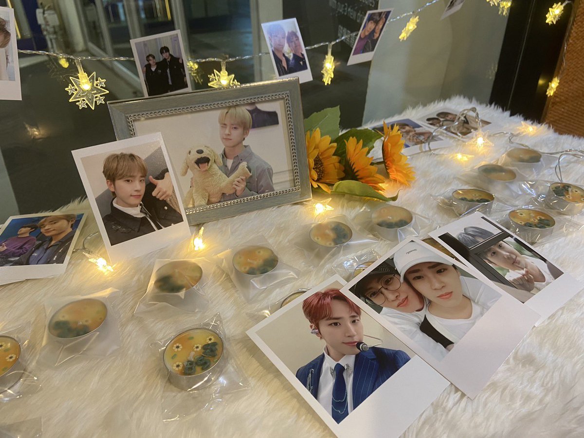 CilicT's tweet photo. งานน่ารักมุ้งมิ้ง เรามาแล้วเหมือนกัน 😆😆 🦒🦒

#OurSunflower_BaeSeungmin
#HAPPYSEUNGMINDAY
 #AlwaysBaeWithYou
#GoldenChild 
#BaeSeungMin 
#Goldenness https://t.co/ETmXYFRMpw