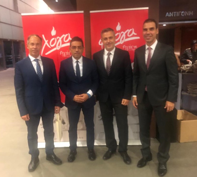 Καρέ Γενικών Γραμματέων.
Με τον Γιώργο Σταμάτη τον <a href="/jkotsios/">Yannis Kotsiopoulos</a> και τον <a href="/mthemisto/">Marios Themistocleous</a> στην εκδήλωση για τα 40 χρόνια της πολύτιμης "Φλόγας"