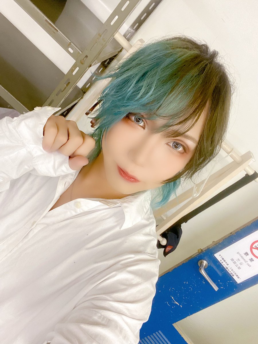 hiroshi_rossy's tweet photo. 大阪、名古屋ありがと。次は10/25ろっしーバースデー！祝って祝って祝って https://t.co/bwUE2TTxa1