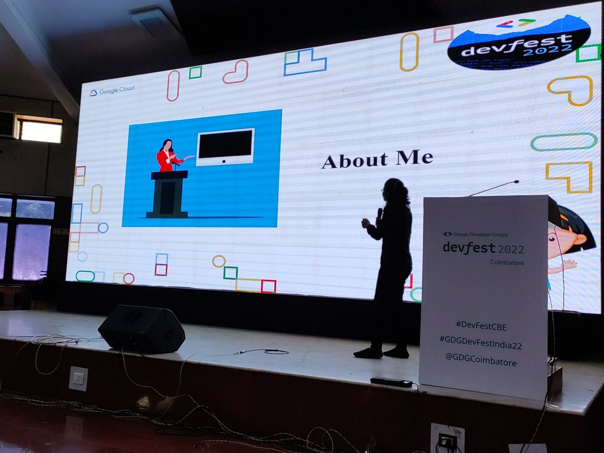 Madflasheroo7's tweet photo. Do memes spice up a talk?
Yes and yes ๐
Am i right @kiruthika162003
An amazing session by @kiruthika162003 at devfest cbe
#GDGDevfestIndia22 #GDGCBE #DevFestCBE https://t.co/ok4TK7iG8g