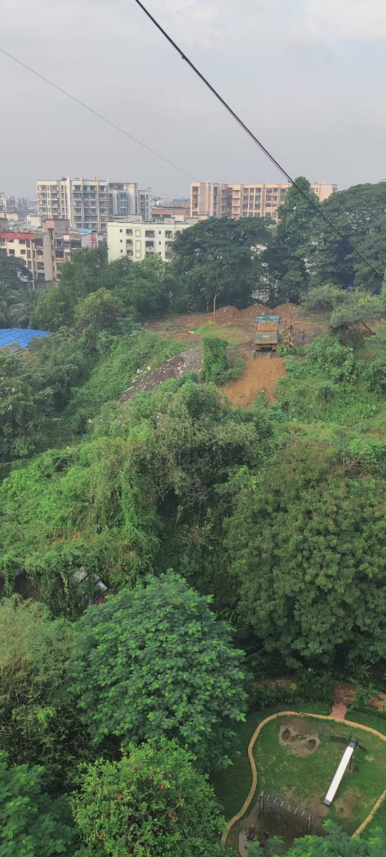 kopforlife1807's tweet photo. @mybmc @AUThackeray @MumbaiPolice who is allowing such blatant acts to happen and what are you doing about it https://t.co/IldadeTGEO