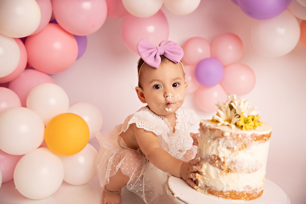 _macy2's tweet photo. Madelynn Jade turns 1 today! Oh how I wish I could slow down time 🤍🫶🏼 https://t.co/CmR7XvblQH
