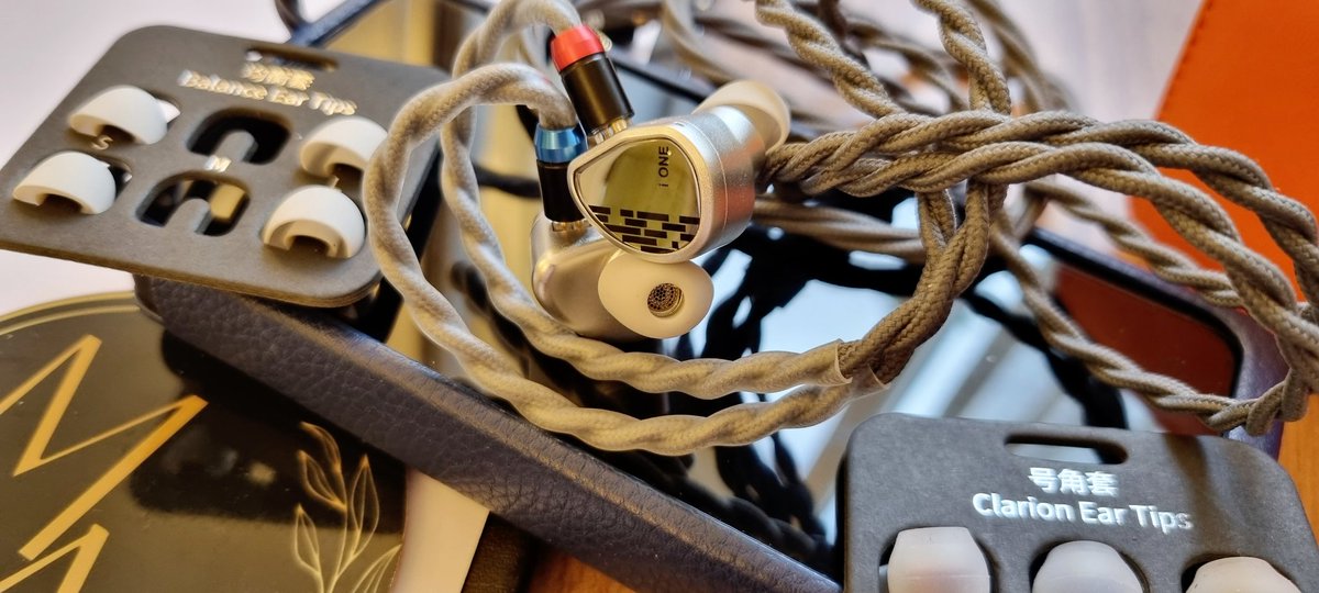 mobilaudiophile's tweet photo. TRI Audio iOne is recently reviewed in MA. It was a solid set both with technicalities and fun. And those vary with OG tip rolling. You will read others reviews in some weeks.

https://t.co/NIouDefJHZ

#triaudio #triaudioione #iem #fun #clarion @KBEAR40383392 @KeephifiO https://t.co/c0a7o5LVjG